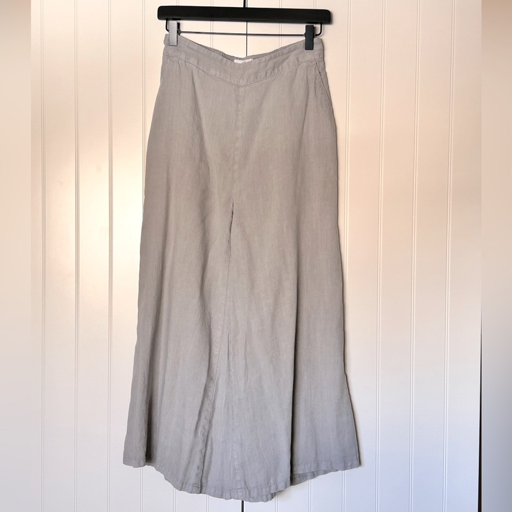 Nice comfy linen pants by Nicole Miller, size S, very flattering